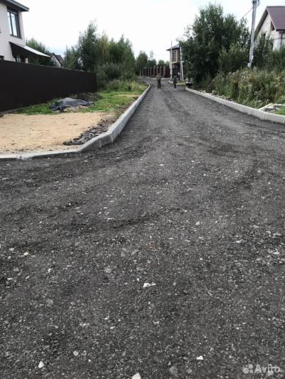 Укладка асфальтовой крошки и асфальтового среза
